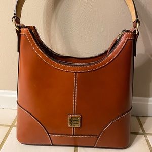 Dooney & Bourke shoulder bag in brown 12inx4inx10in
